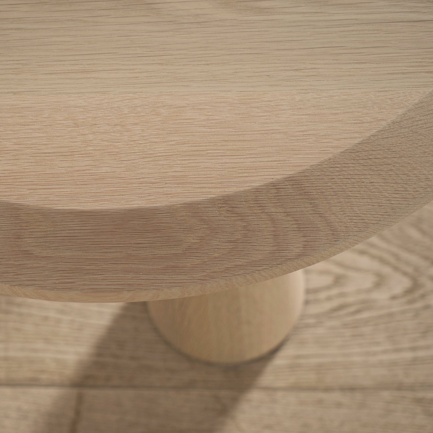 Table basse abstraite