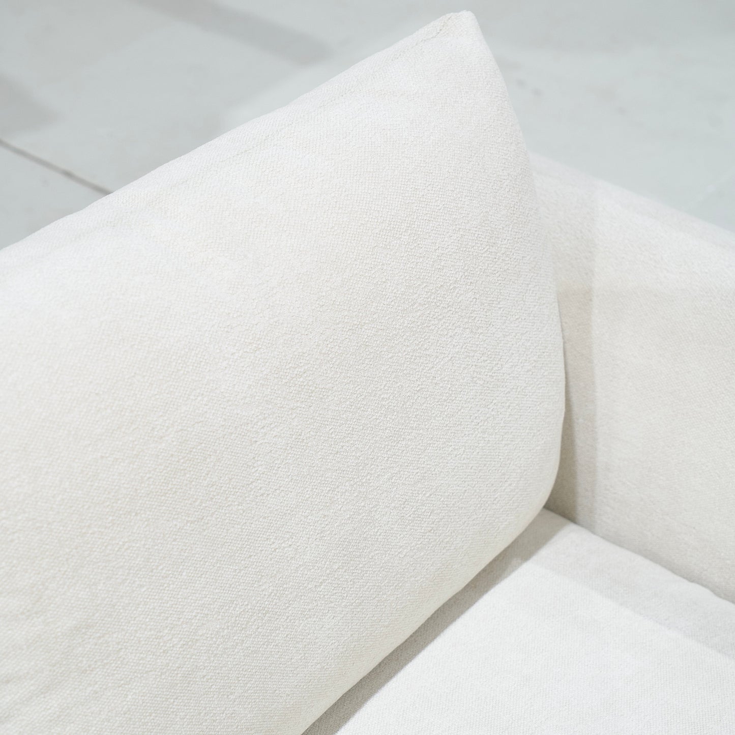 Chaise Bruno