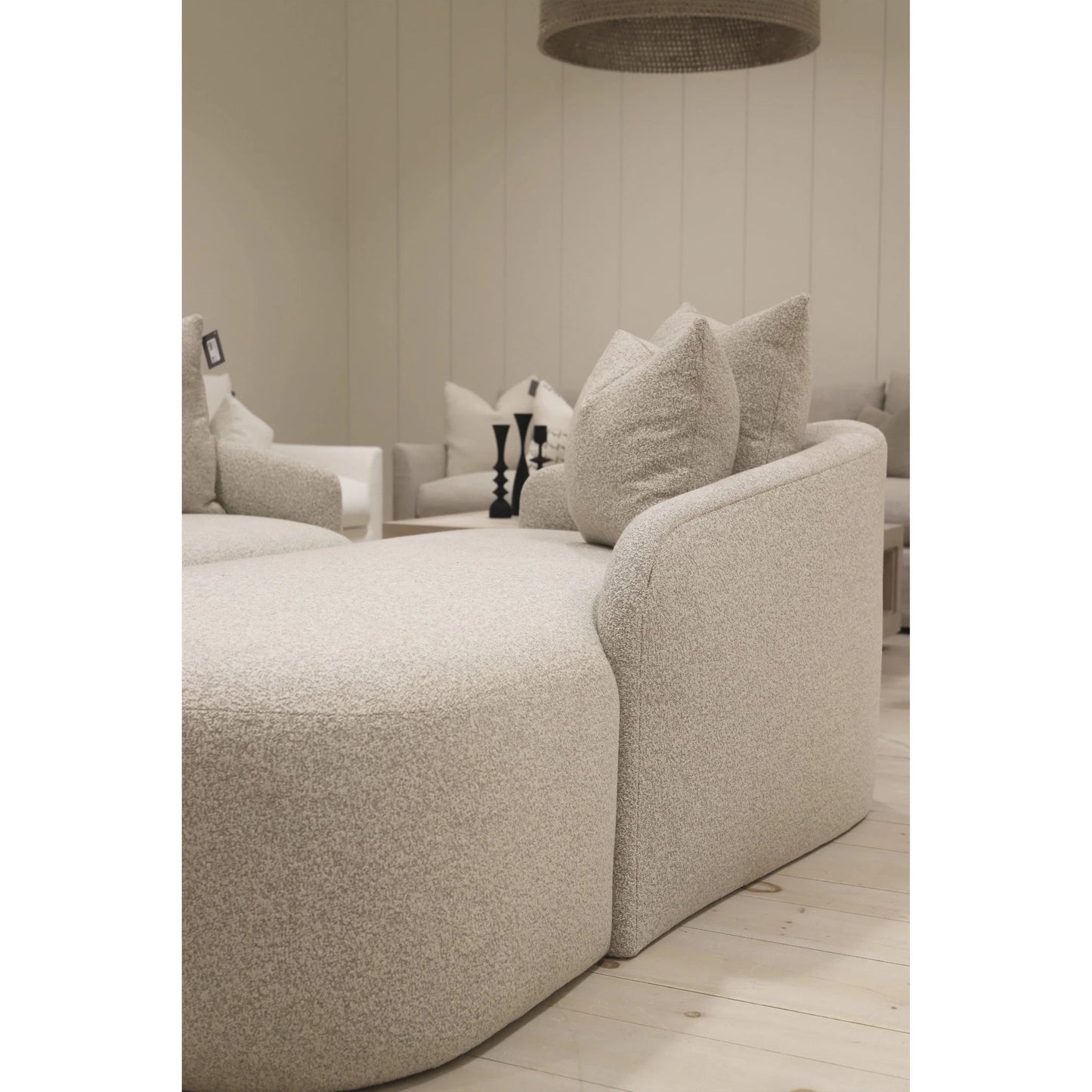 Chaise Easton