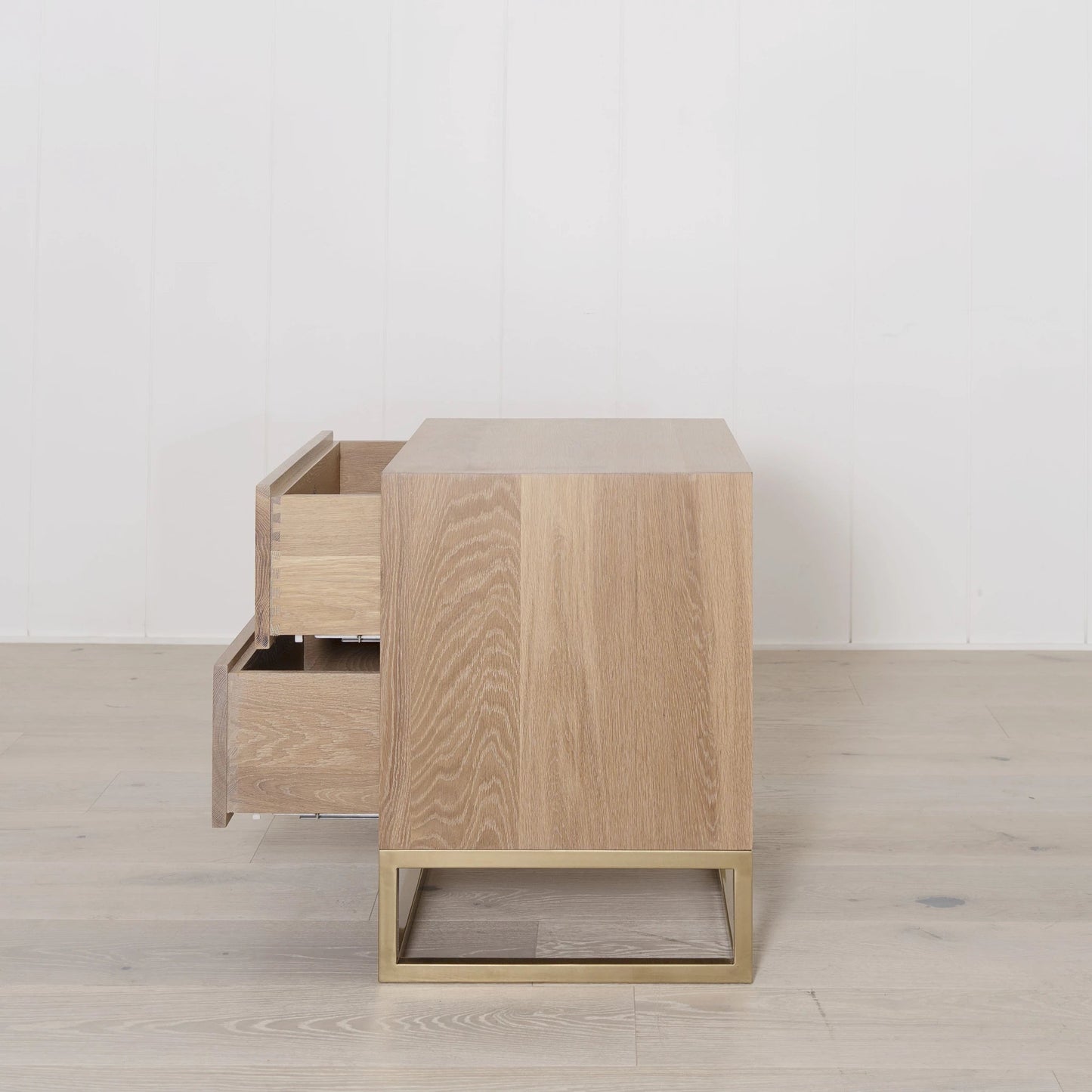 Structure - Table de chevet avec base en laiton