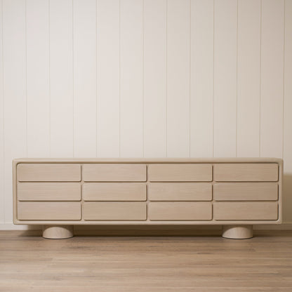 Console Livia