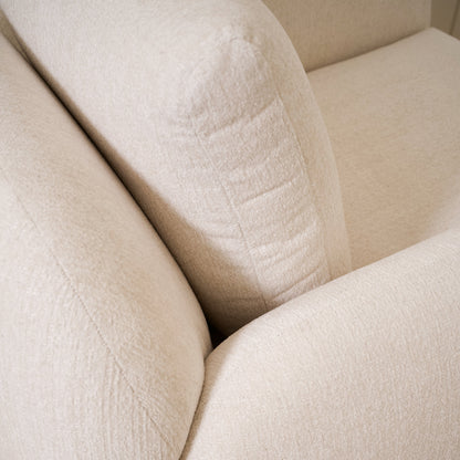 Chaise Miller