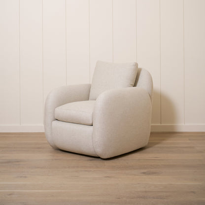 Chaise Miller
