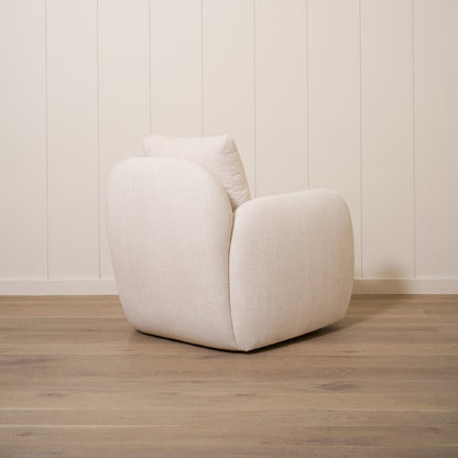 Chaise Miller