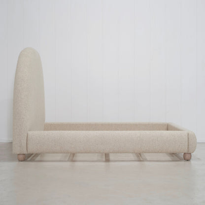 Christophe Bed