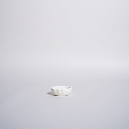 Petit bol à clous de girofle