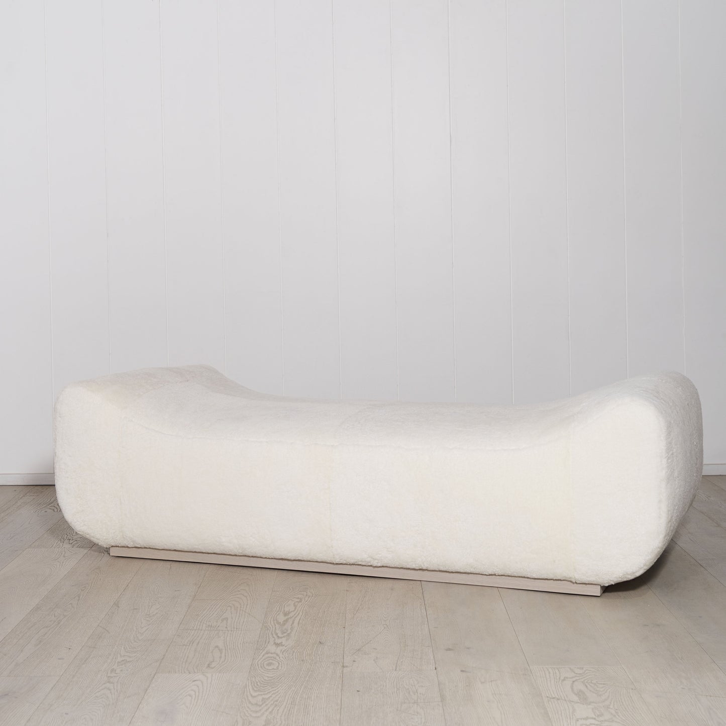 Banc de jour incliné