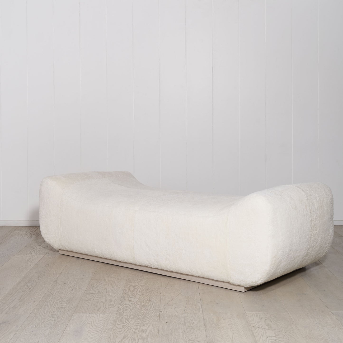 Banc de jour incliné