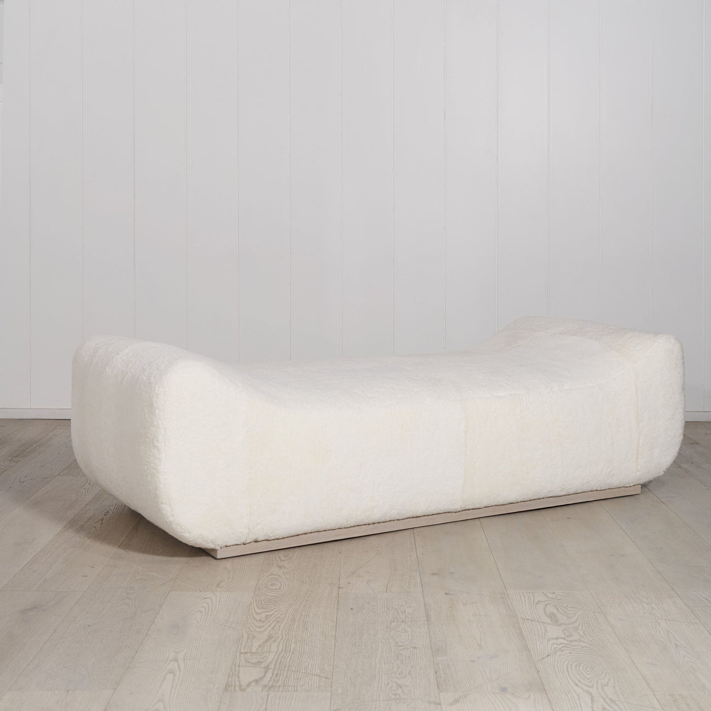 Banc de jour incliné