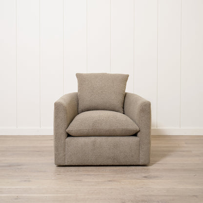Chaise McGrath M