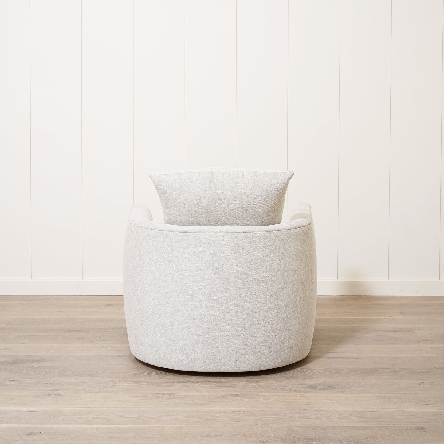 Chaise McGrath M
