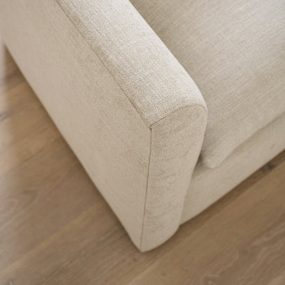 Chaise McGrath M