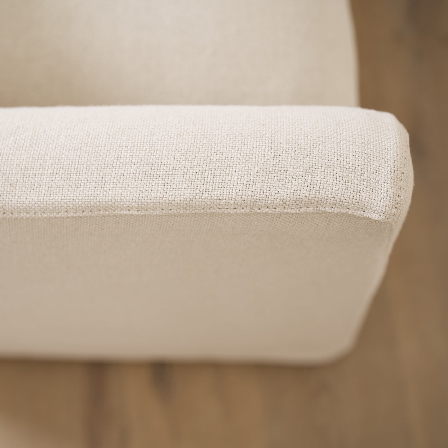 Chaise McGrath M