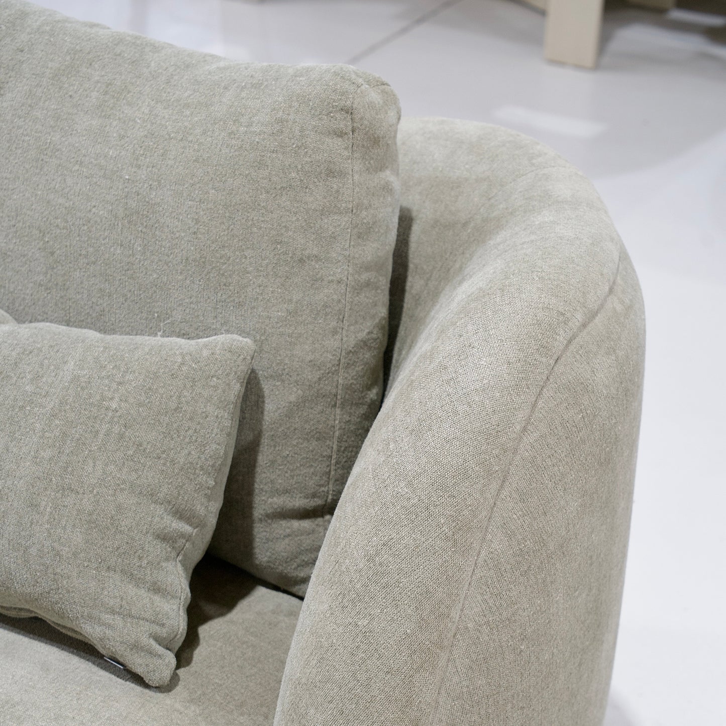 Chaise Cora