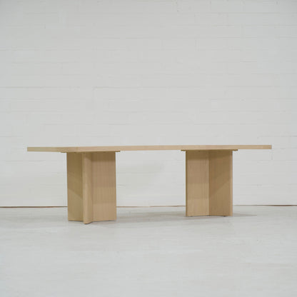 Philip - Table à manger à bords carrés