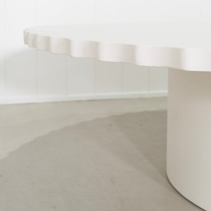 Table à manger en genévrier