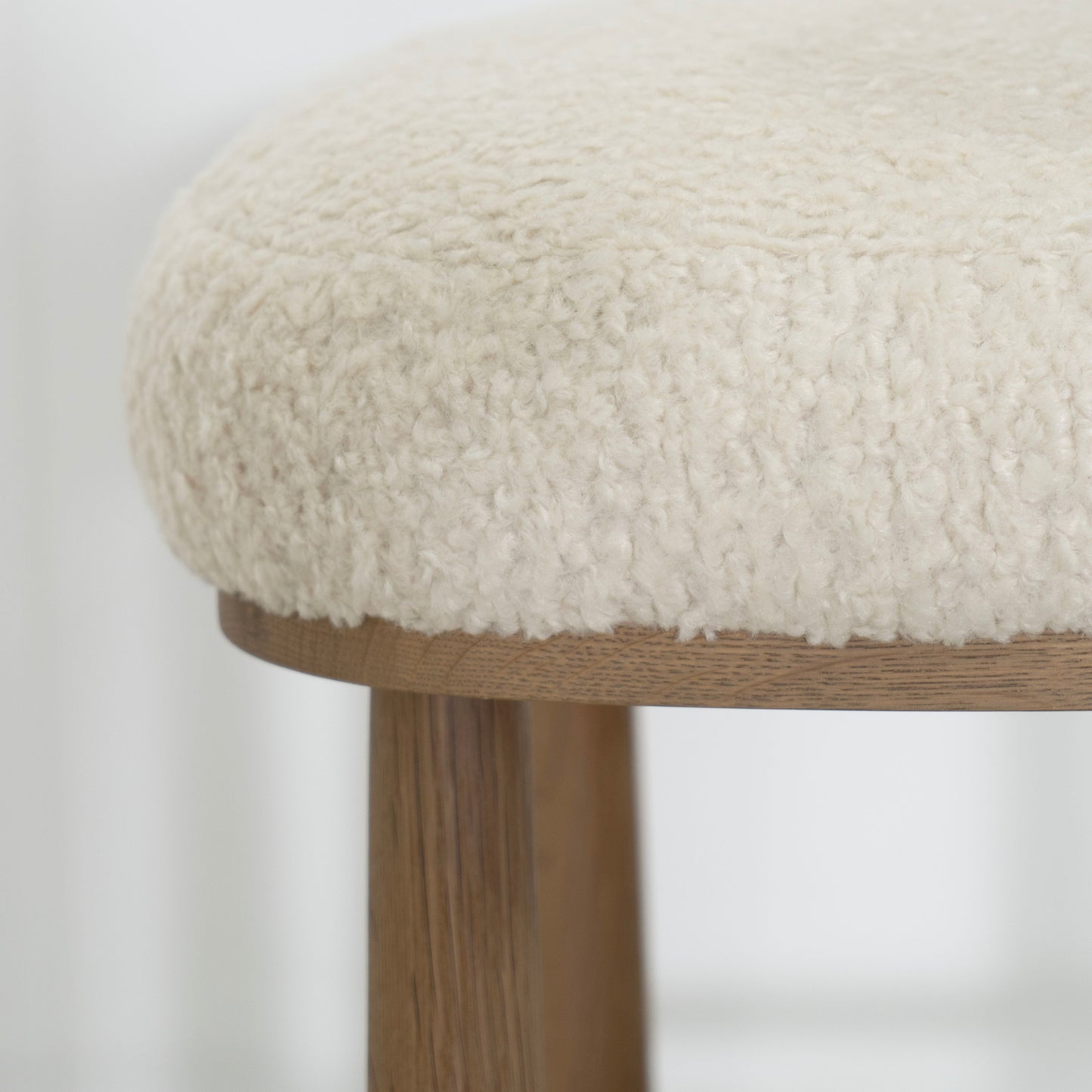 Tabouret de comptoir à loquet
