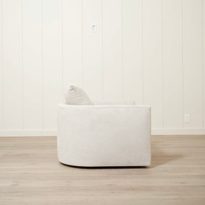 Chaise McGrath L