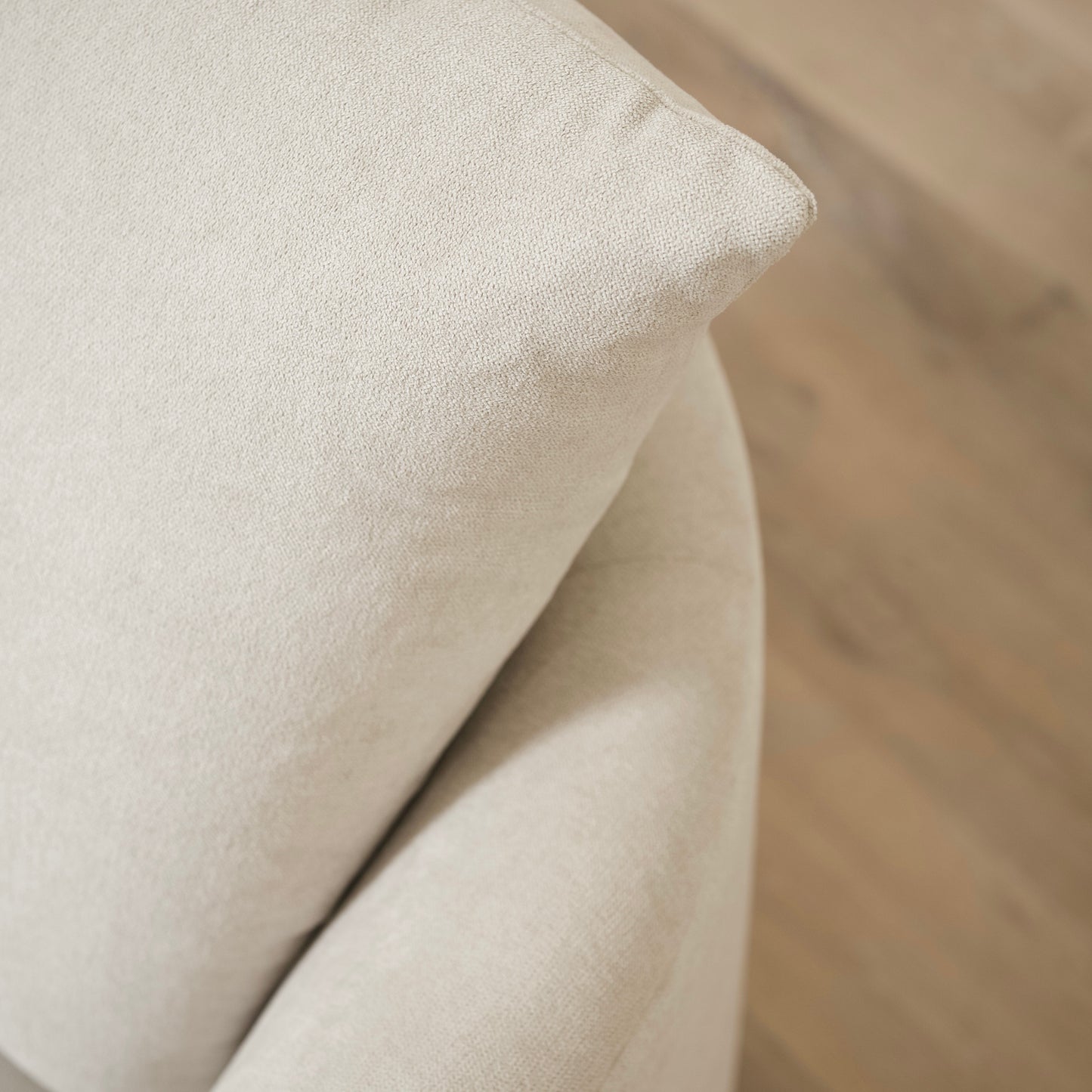 Chaise McGrath L