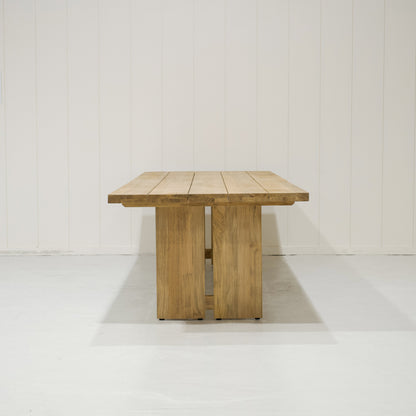 Table à manger d'extérieur divisée