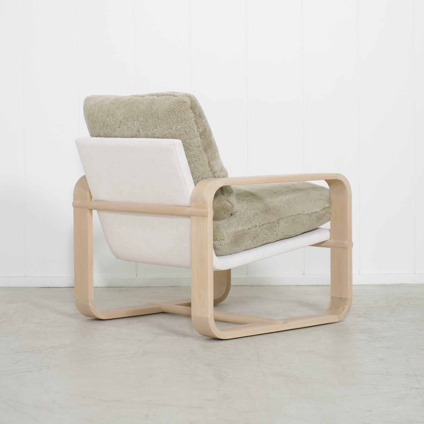 Chaise Blake