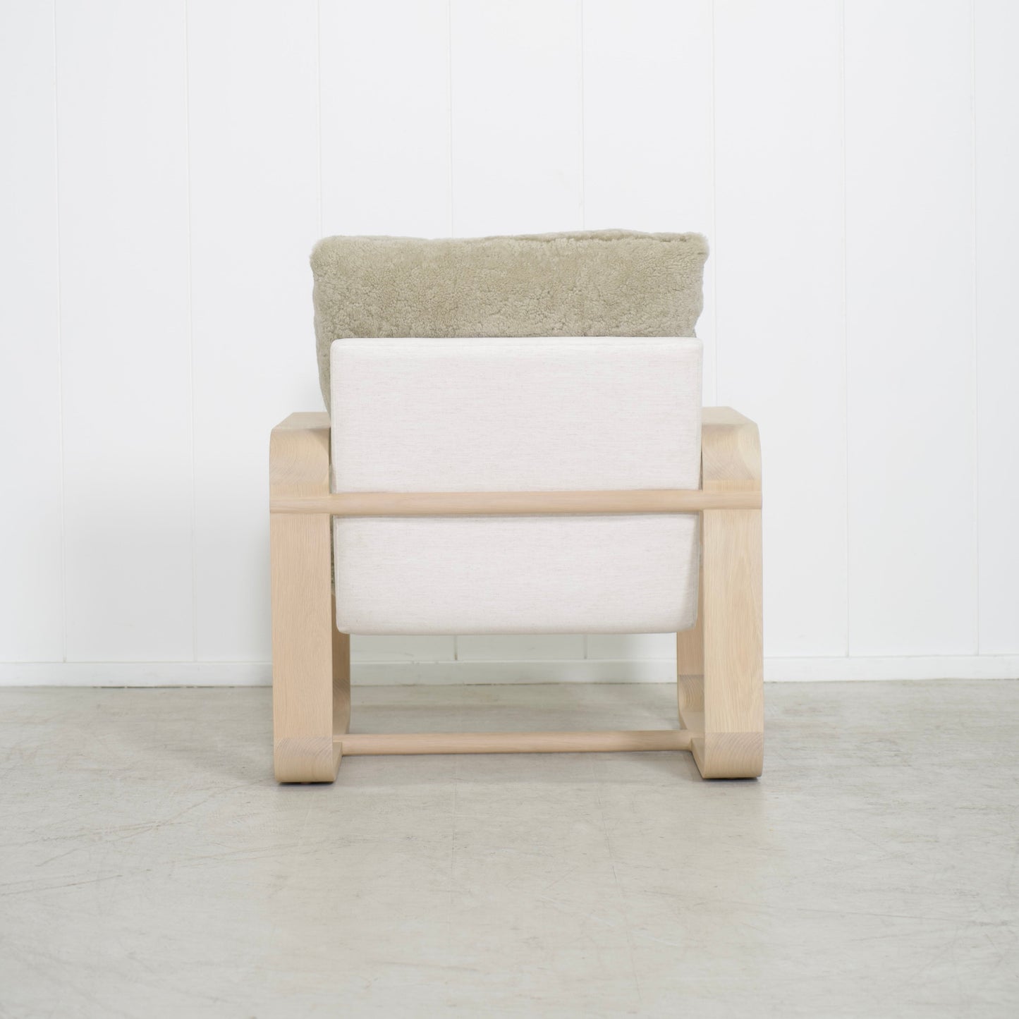 Chaise Blake