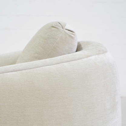 Chaise Easton
