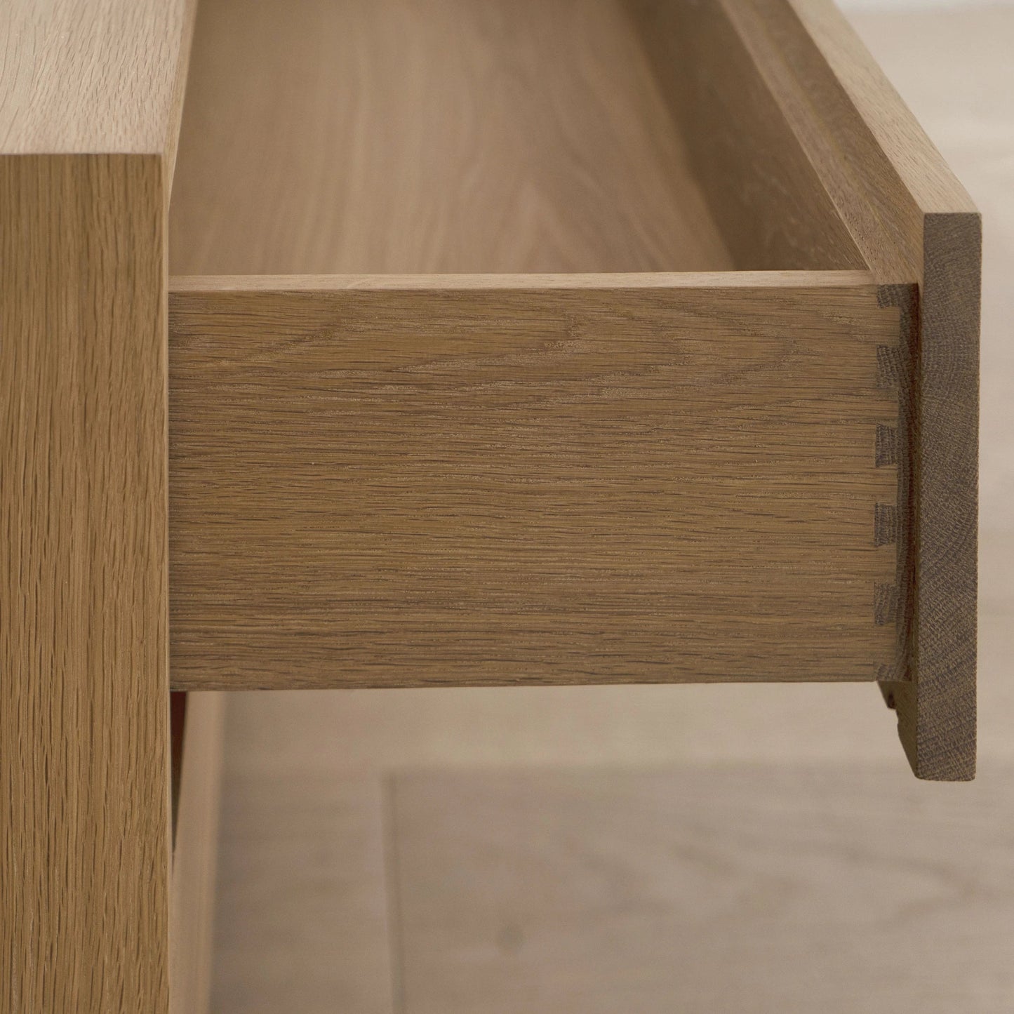 Grande table de chevet Gable