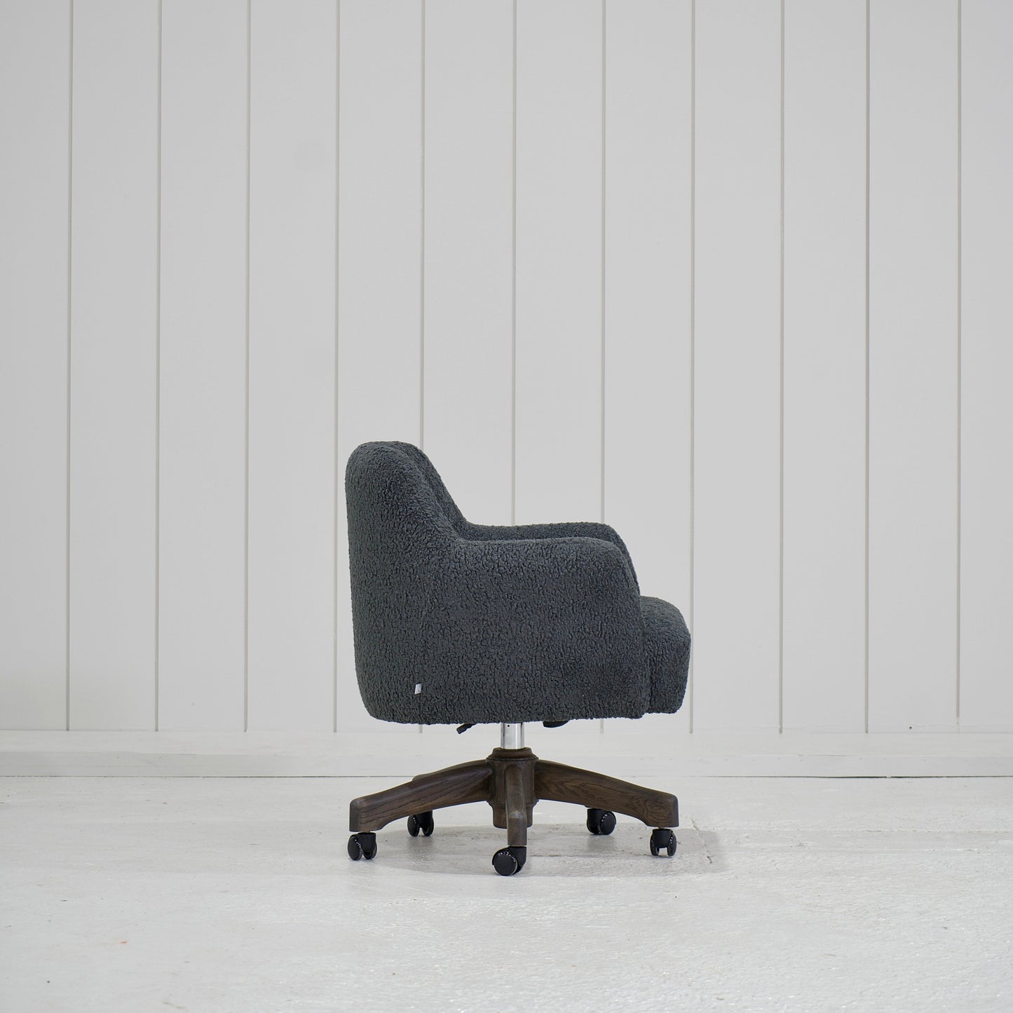 James - Chaise de bureau avec base en chêne