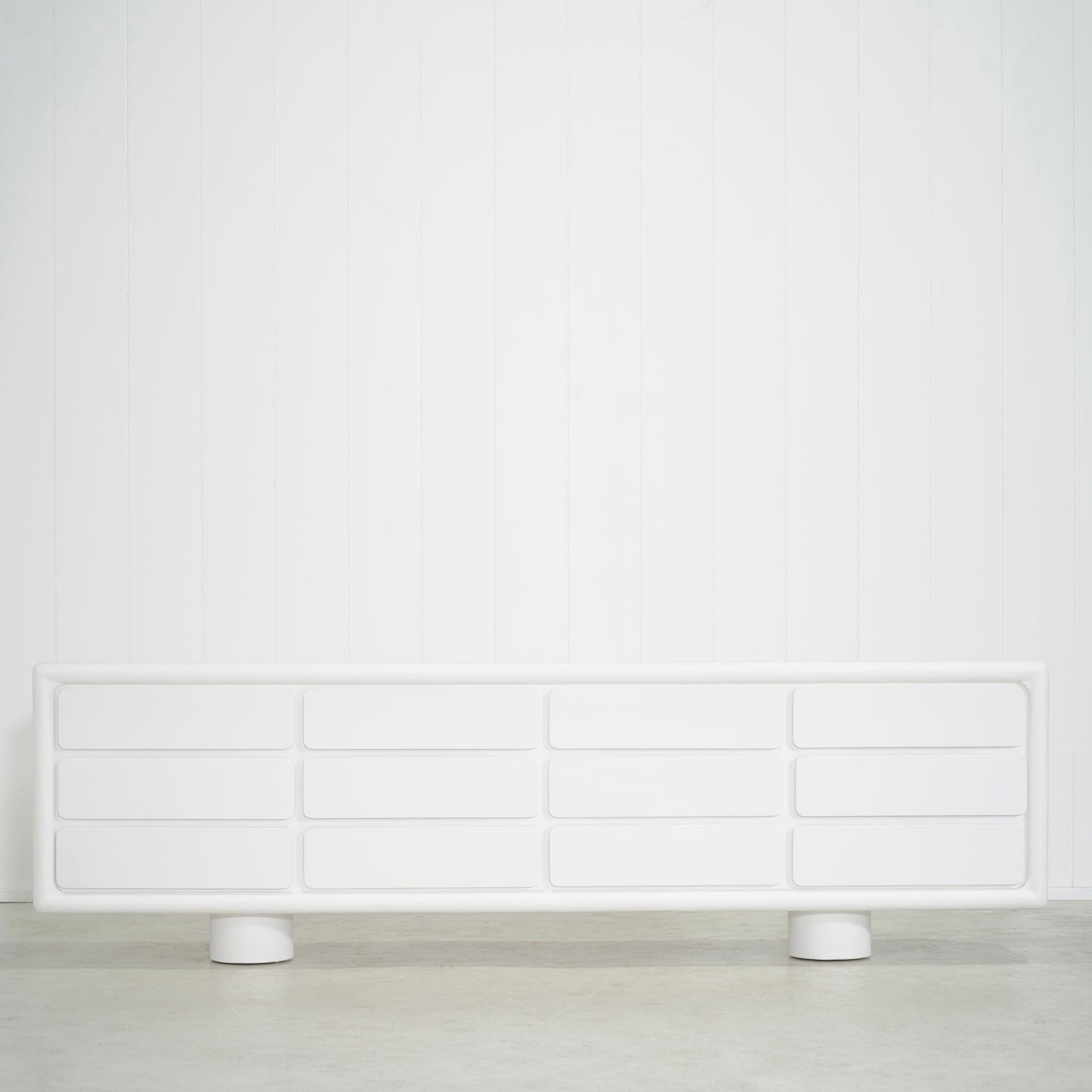Console Livia
