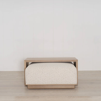Noé avec table et banc
